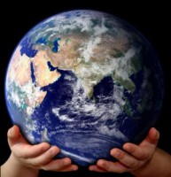 /album/fotos-interesantes/climate-change-child-hands-1-jpg/